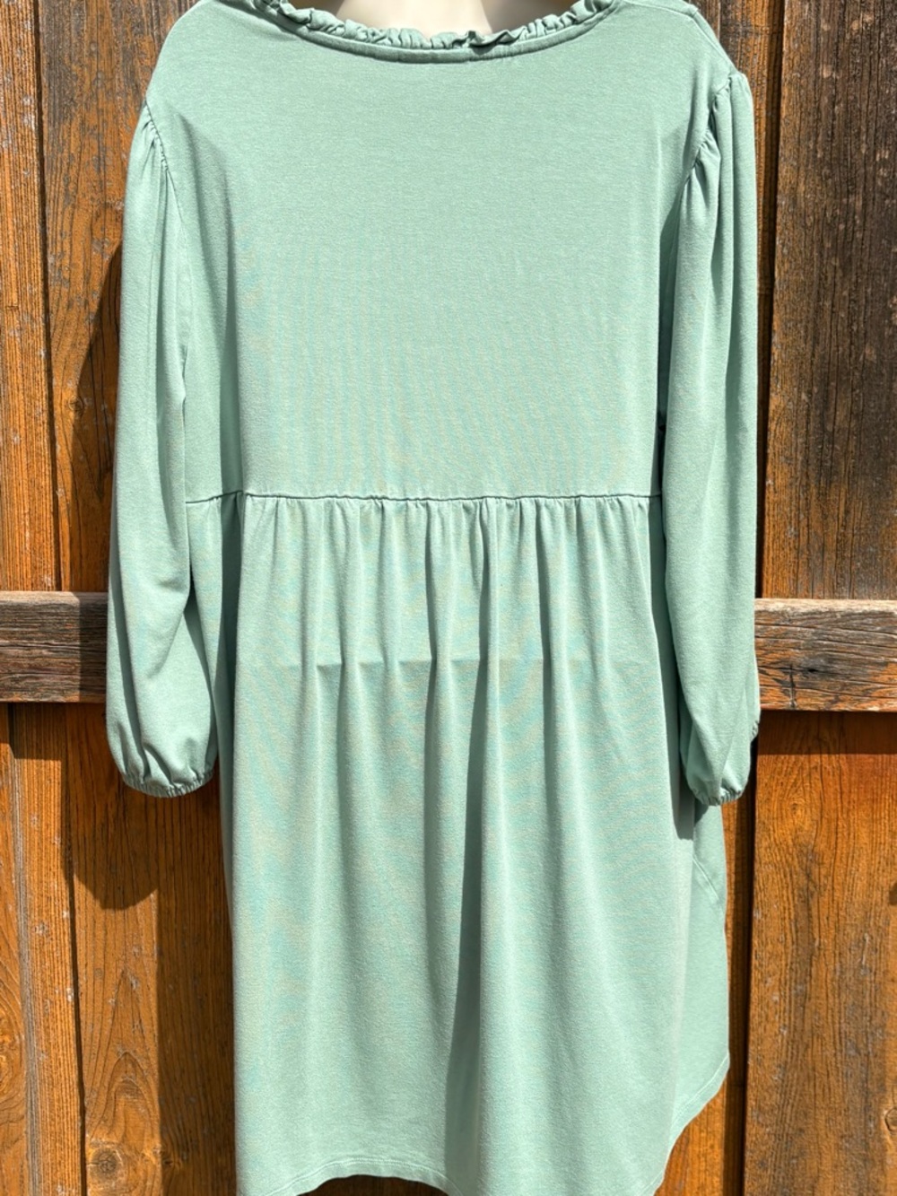 Wonderly Relaxed Ruffle V-Neck Dress in Sage Green Knee Length A-Line Size XXL - Picture 2 of 3